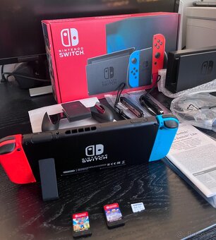 Nintendo Switch téměř nové + hry Mario Lego Avengers - 2