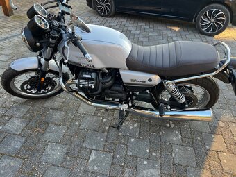 Moto Guzzi V7 Special (2022) – TOP STAV - 2