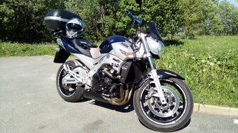 SUZUKI GSR 600 - 2