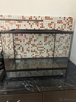 Terarium a svetla - 2