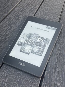 Amazon Kindle Paperwhite 10. gen čtečka knih 8GB černá - 2