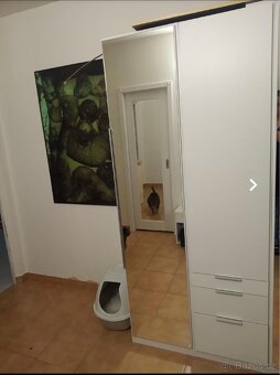 Rohová zrcadlová skříň 1x1 m - 2