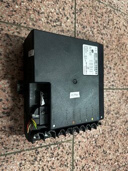 Mercedes w221 jednotka akumulátoru zadní - 2