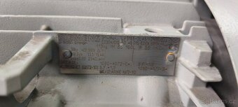 Prodám 3f motor 18,5kw - 2