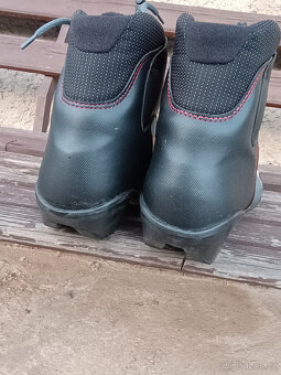 nové boty na běžky SALOMON Escape5pilot na nohu č.8,5 - 2