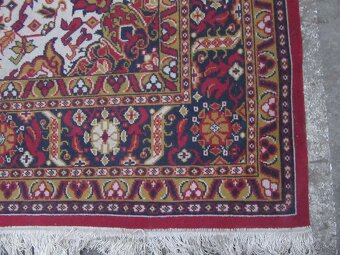 Nabízím krásně ornamentálně zdobený perský koberec. Přírodní - 2