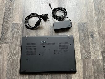 Lenovo ThinkPad T490 - 2