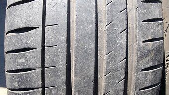 Letní pneu 255/40/20 Michelin - 2