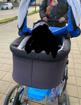 Prodám modrý kočárek trojkombinaci - 2