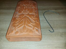 KERAMICKÁ NÁDOBKA NA VODU - K RADIÁTORU - 2