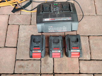 Nabíječka a náhradní baterie EINHELL Starter Kit - 2