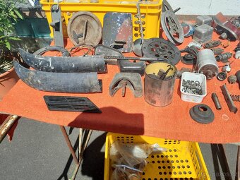 Náhradní díly stará Octavia - 2