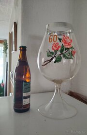 Číše s nápisem i čirá, šálek s podšálkem s nápisem... - 2