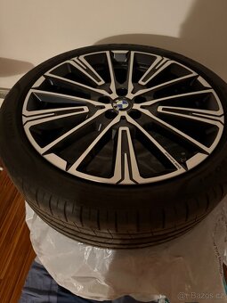 Kola BMW X1 X2 iX1 U11 20" Multi-spoke 869 pneu Pirelli - 2