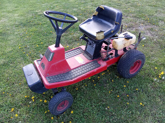 Zahradní traktor - 2