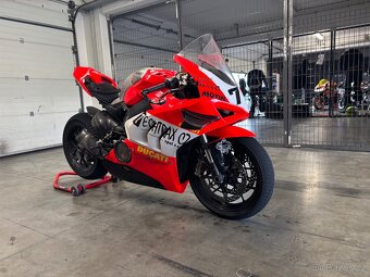 Ducati Panigale v4 - 2