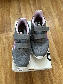 Sportovní boty zn. Adidas - vel. 35 - 2