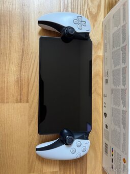 Playstation portal - 2