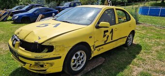 Seat Leon 1.8 benzín - 2