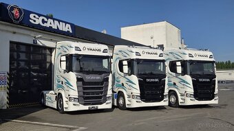 Řidič kamionu - potravinová cisterna - 2