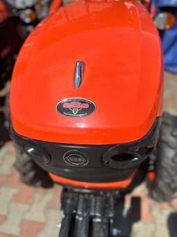 traktor / malotraktor s výkonem 26 koní, 4x4 na SPZ - 2