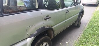Terrano II 2,7tdi rok 2003 - 2
