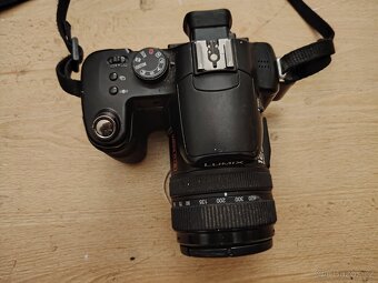 Prodám zrcadlovku Panasonic Lumix plně funkční - 2