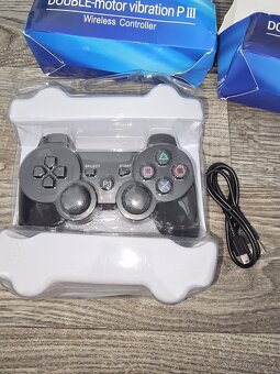 Prodám bezdrátový ovladač plně funkční na ps3 s nabíjecí kab - 2