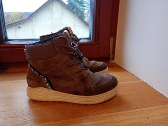 Zimní boty zn. Ecco 33 - 2