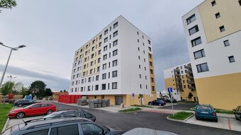 Byt 1kk ČB, Nová Vltava, 41 m2+balkon+sklep+park.stání - 2