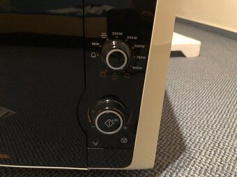 Mikrovlnná trouba Electrolux EMS 21400 W bílá - 2