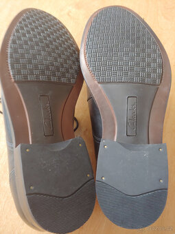 CLARKS nové pánské černé boty 43 - 2