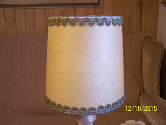 Obraz na plátně a svítidlo - 2