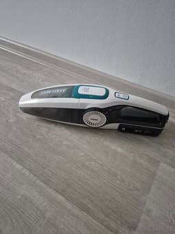 Tyčový vysavač Leifheit - 2