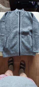 Prodám nové svetry - 2