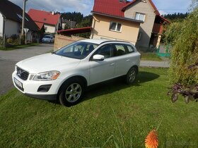 XC 60 AWD-MOMENTUM - 2
