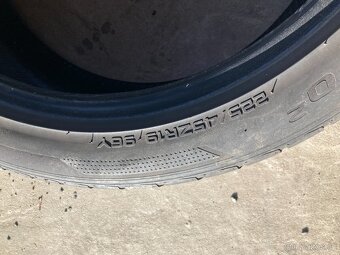 Letni Pneu Hankook Ventus v12 evo2, 225/45/R19 - 2