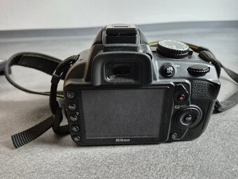 Nikon D3100 + 40mm f/2.8G, 18-55mm, Helios 44-2, přísluš. - 2