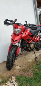 Ducati Hypermotard 1100 - 2