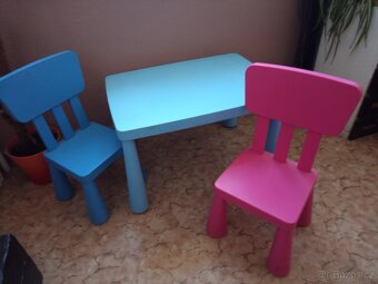 IKEA Mammut 2 židle, stolek - 2