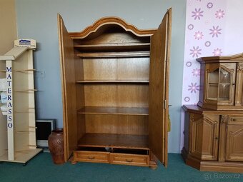 RUSTIKÁLNÍ SKŘÍŇ ROZMĚR D 125CM V 200CM H 56CM - 2