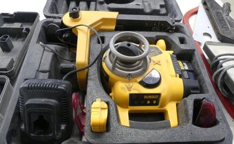 Rotační laser Dewalt - 2