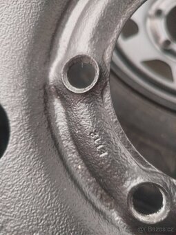 Sada kol 6x139,7 r15 235/75 r15 - 2
