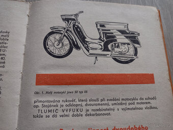 UČEBNICE ŘIDIČE MOPEDU A MALÉHO MOTOCYKLU, 1964 - 2