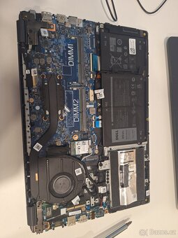 Dell Latitude 3410 – na náhradní díly - 2