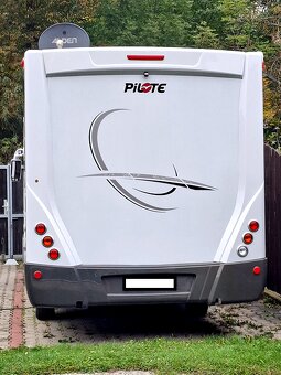 Obytné auto, karavan - 2