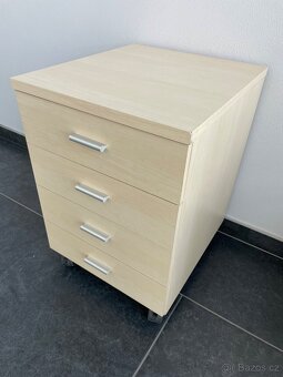 Kancelářský kontejner, skříňka pod stůl, kolečka - 2