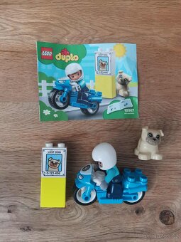 Lego Duplo 10967 - Policejní motorka - 2