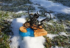 Masivní epoxidový stojan na šampaňské či víno - 2