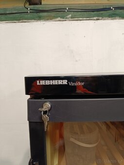 Vinotéka Liebherr Vinidor - 2